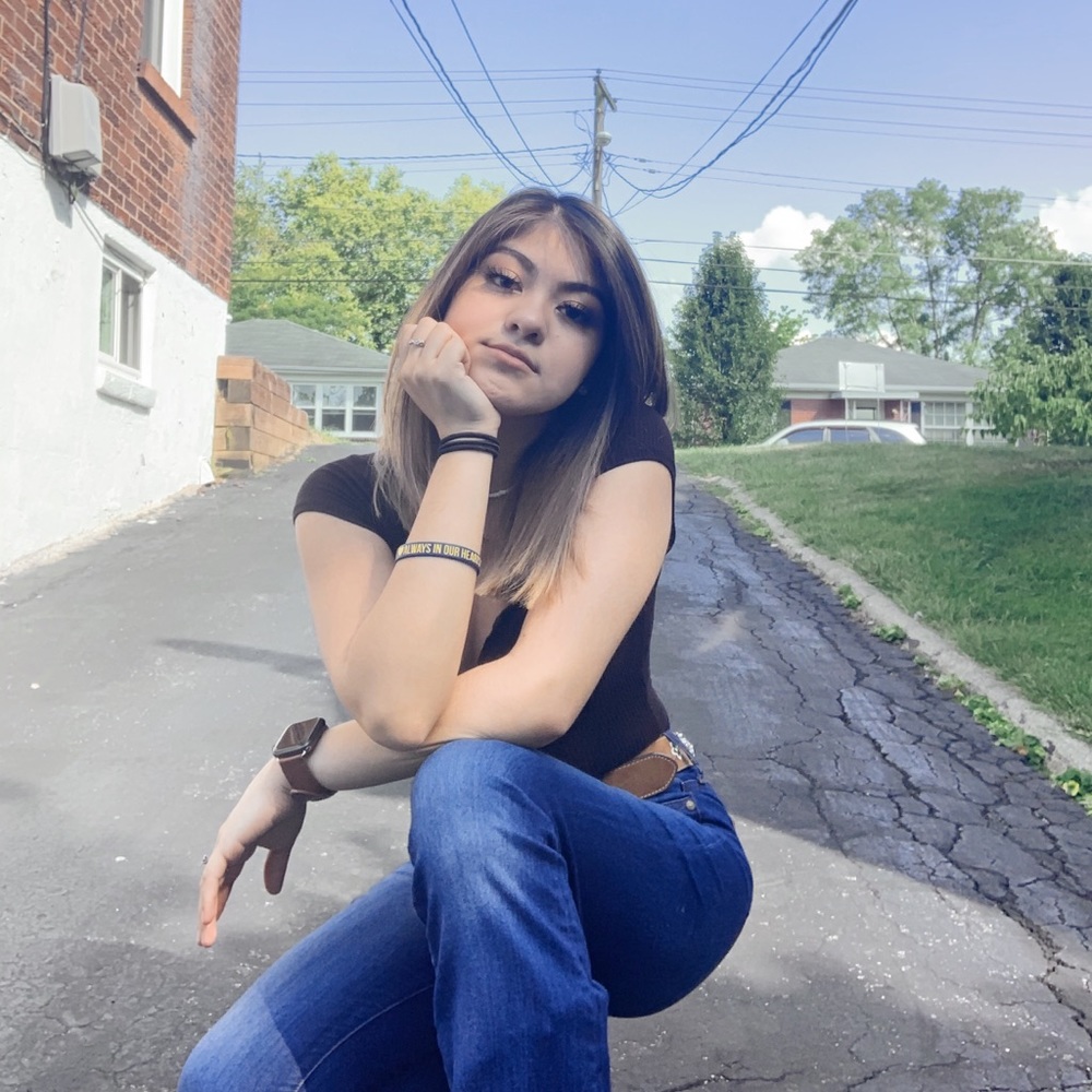 Meet your Posher, Gina